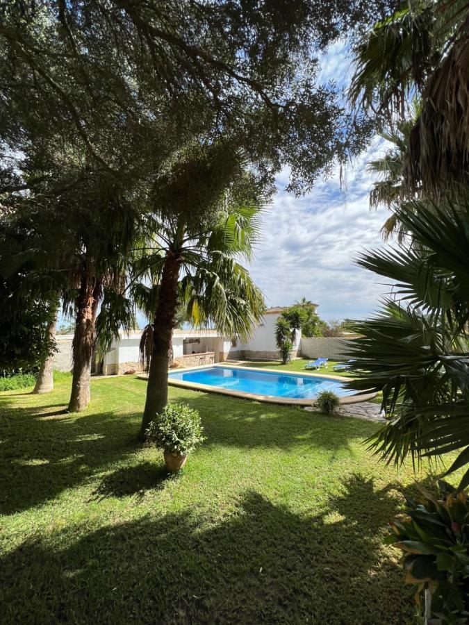 Chalet En La Barrosa, Piscina+Bbq+Grifo De Cerveza Chiclana de la Frontera Exterior photo